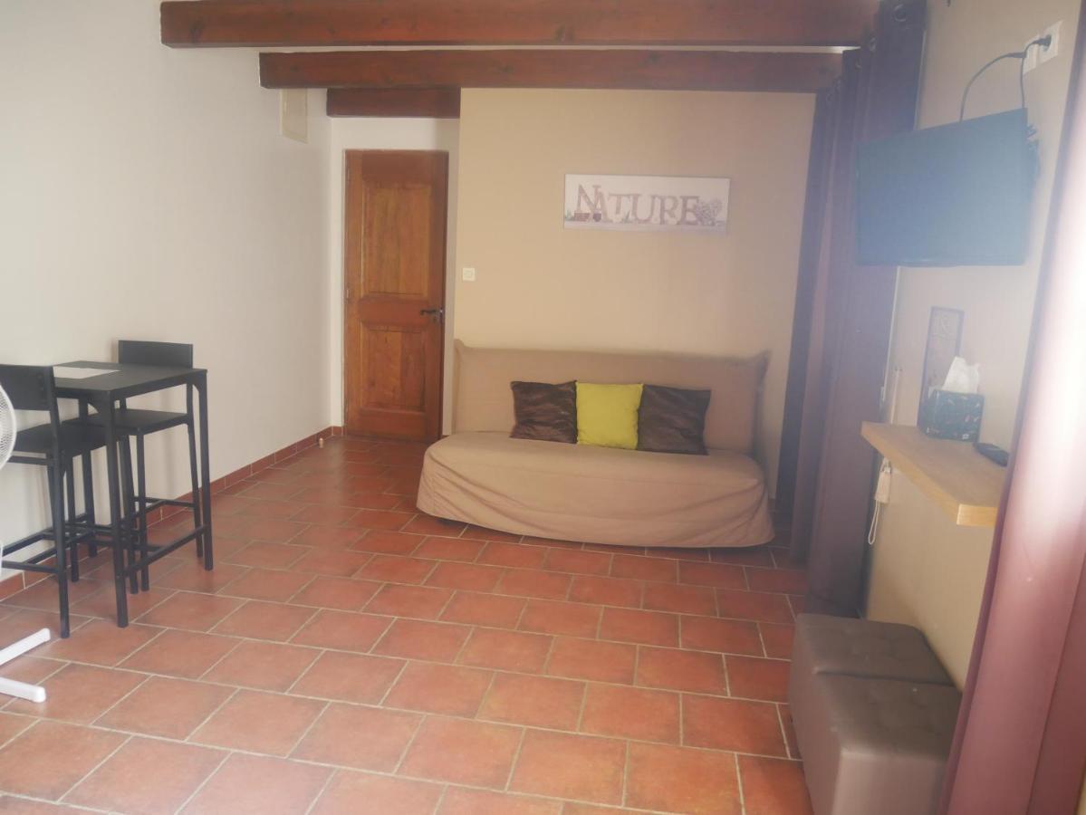 Bed and Breakfast La Feniere Venejan Экстерьер фото