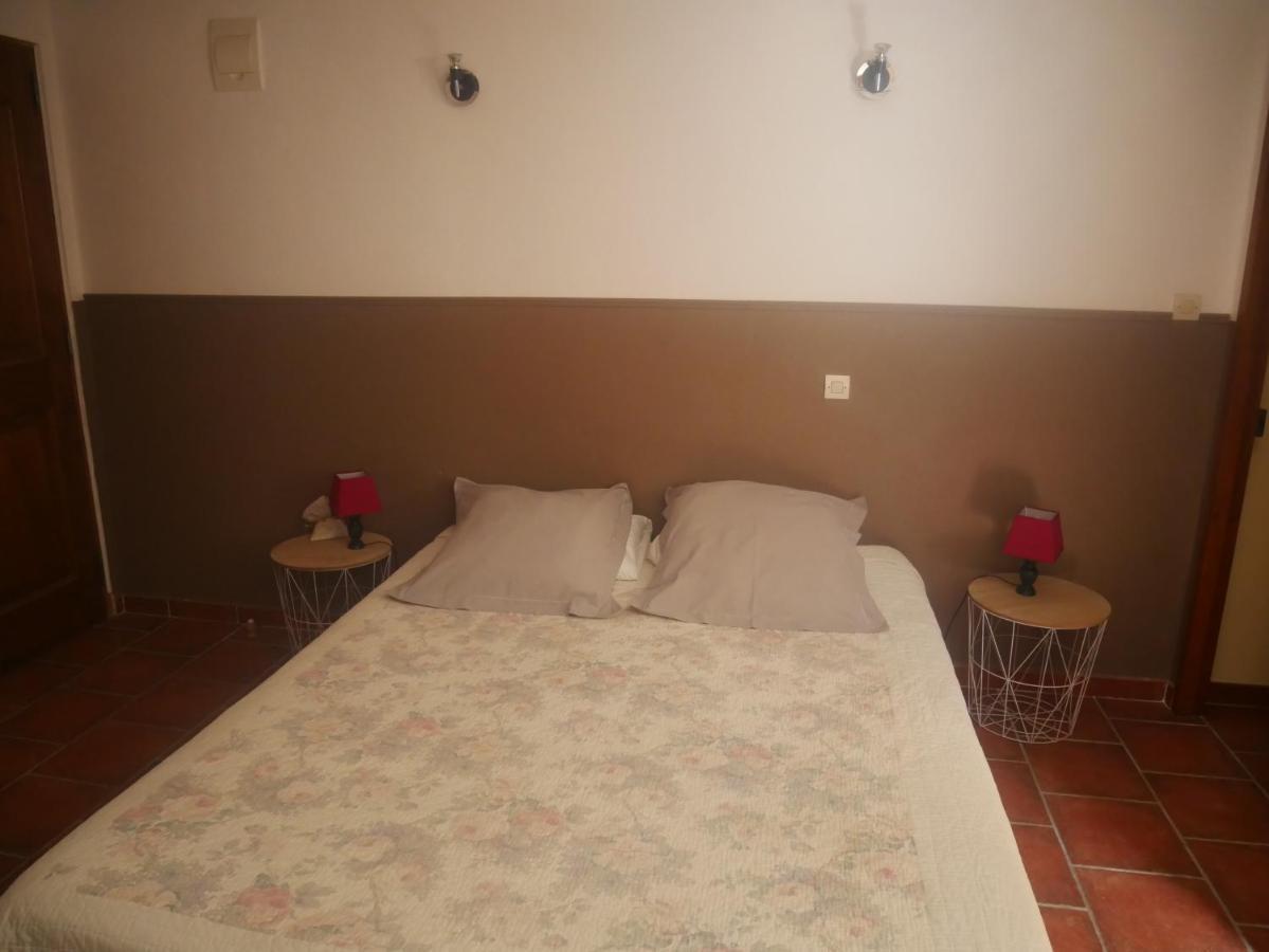 Bed and Breakfast La Feniere Venejan Экстерьер фото